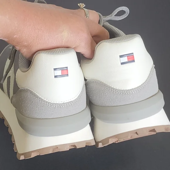 Tommy Hilfiger Gray and White Men's Shoes - Picture 4 of 6